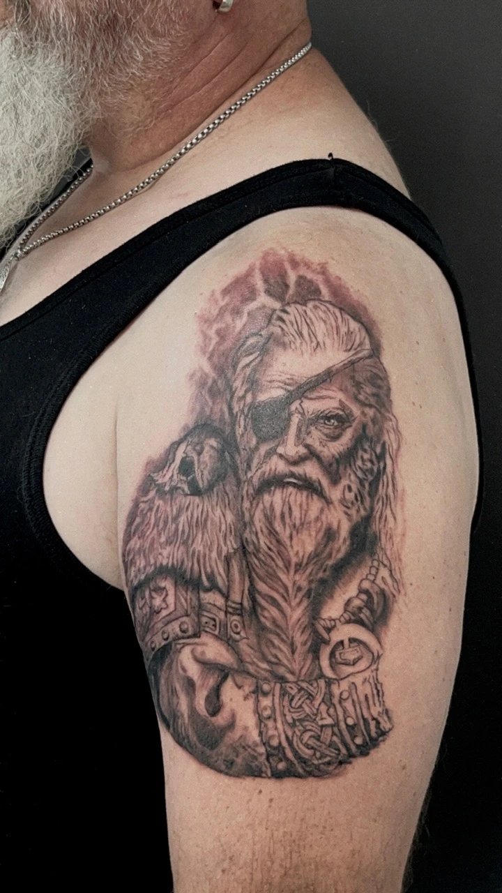 My Queen Bee-get a stylisch tattoo_02